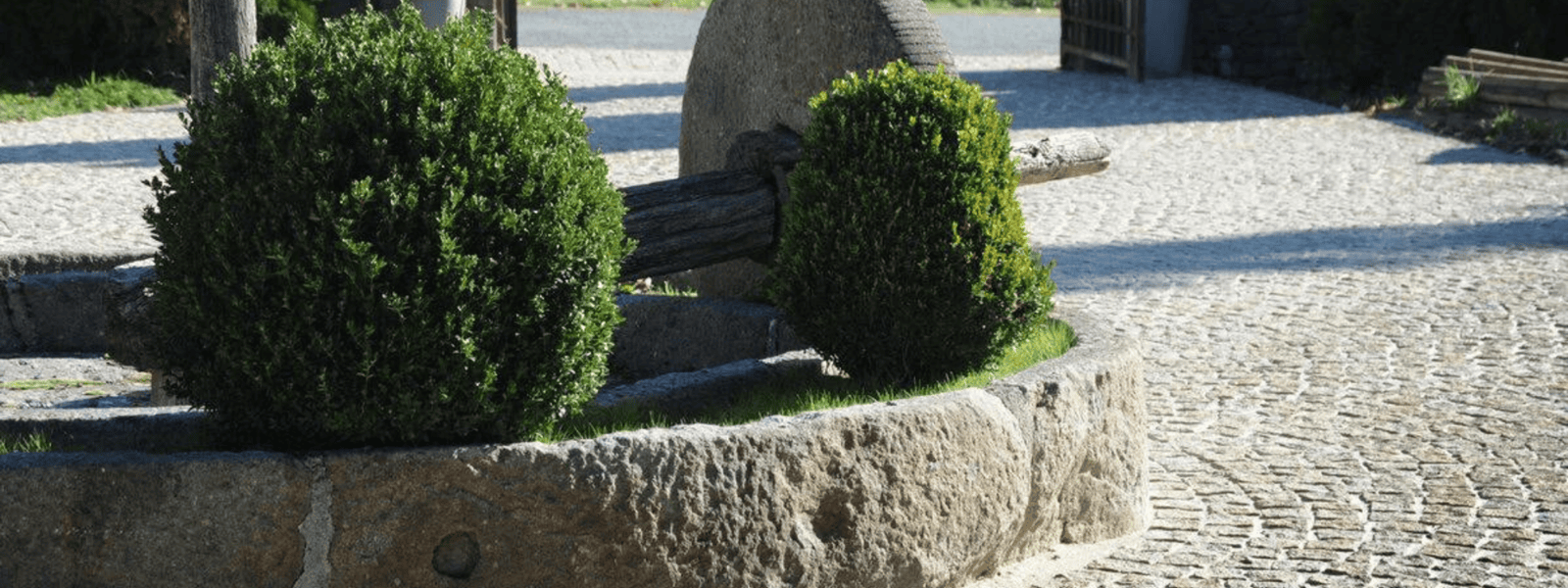 Natural Stone Paving
